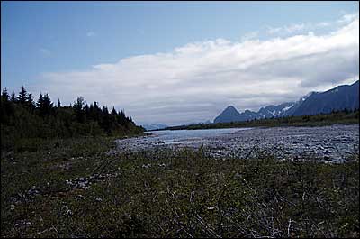 False passage Into Bear Glacier Lake